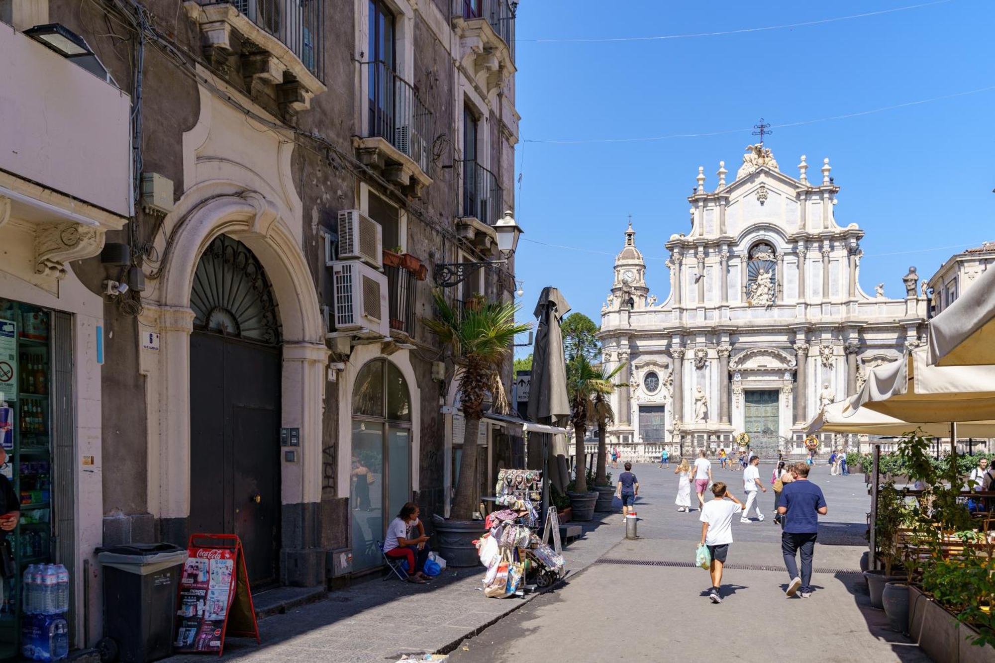 La Finestra Sul Duomo Panzió Catania-Fontanarossai nemzetközi repülőtér Kültér fotó